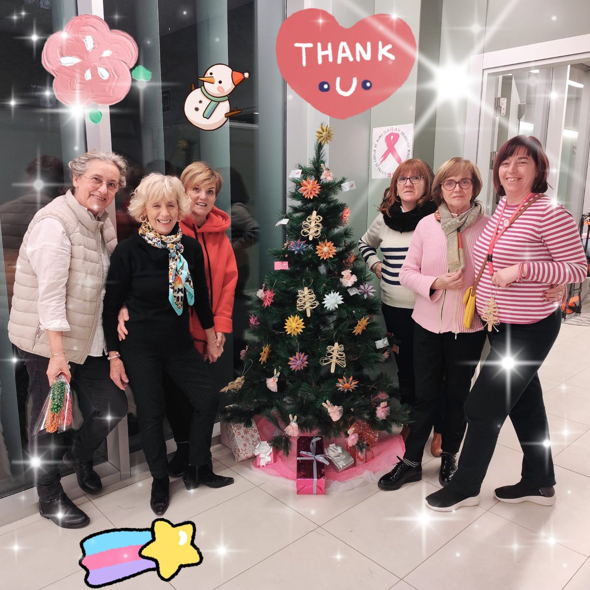 🎄Nuestras chicas del grupo de manualidades y voluntarias de Saray, llevaron hace unos días alegría y espíritu navideño al #HospitalUniversitariodeNavarra.

🎄Así de bonita decoraron el pabellón de #oncología y la 4°planta.

#Saray #asociacionsaray   #Navidad