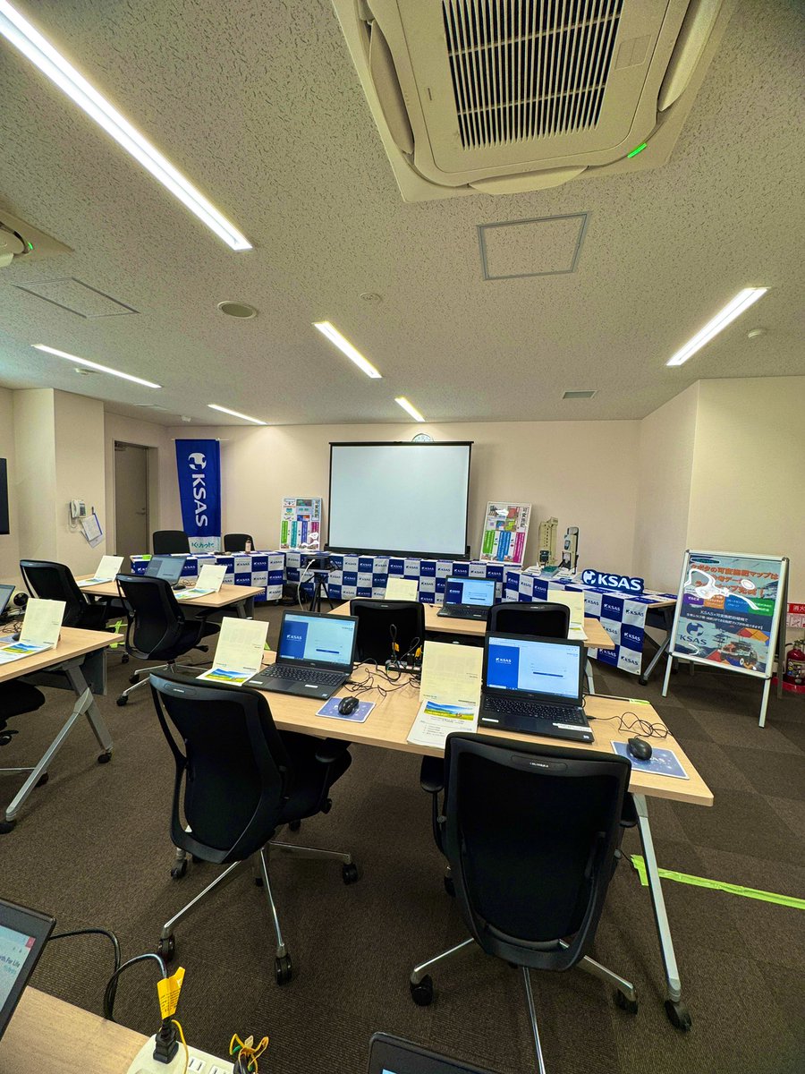 nogyojuku's tweet photo. しっかり勉強頑張ってきました!
KSASのことバッチリ学べました👍
もう使っている事はナイショ🤫笑
YouTube動画作るのでお待ち下さい🫡
#kubota
#KSAS https://t.co/DHujXqp4FO