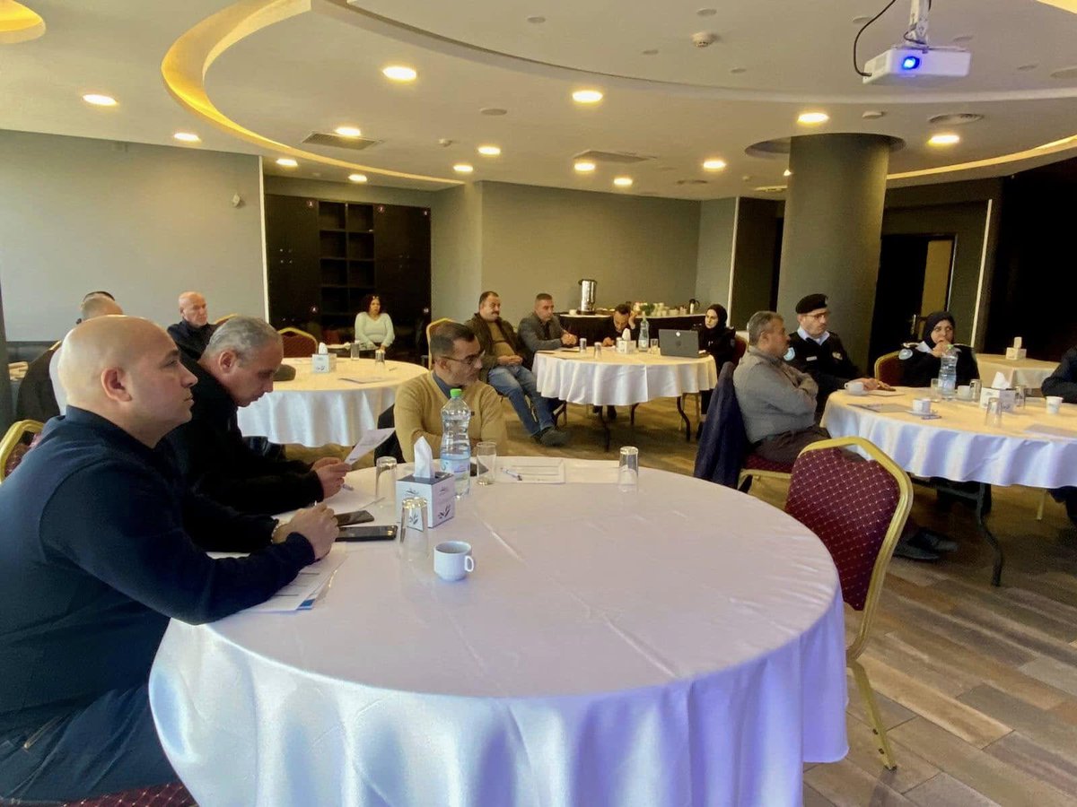 SawasyaPal's tweet image. Supported by Sawasya 3, the Palestinian police organized a workshop for branch directors of the Family Protection and Juvenile Department to review and update the procedures manual, ensuring alignment with national legislation and international standards.
#Justice4All #Palestine