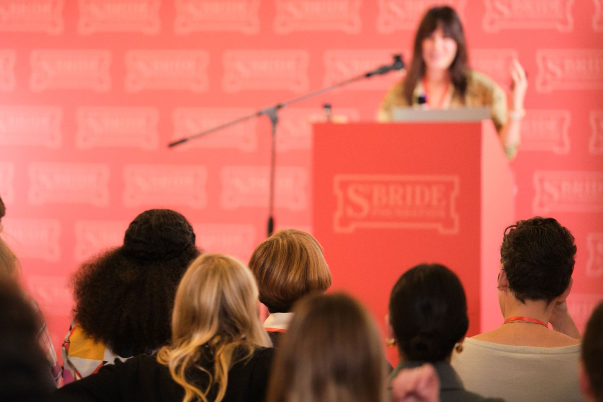 stbridefdn's tweet image. We&apos;ve heard from some fantastic speakers this year in our talks programme 👏

Thank you to everyone who has joined us, as well as our brilliant talks curator Becky Chilcott for bringing so many fascinating voices to St Bride Foundation!

#Talks #DesignTalks #GraphicDesign