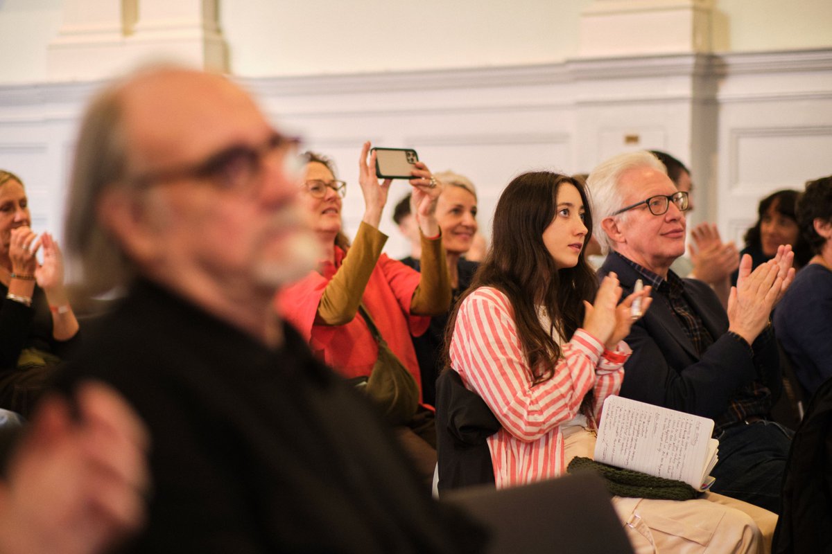 stbridefdn's tweet image. We&apos;ve heard from some fantastic speakers this year in our talks programme 👏

Thank you to everyone who has joined us, as well as our brilliant talks curator Becky Chilcott for bringing so many fascinating voices to St Bride Foundation!

#Talks #DesignTalks #GraphicDesign