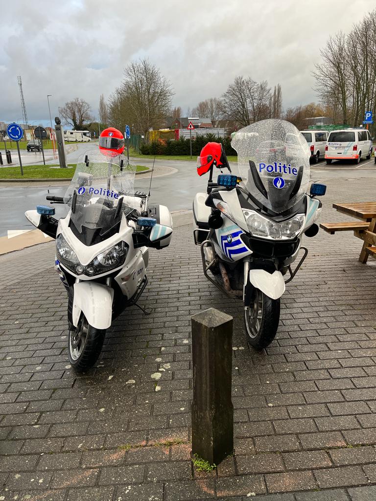 PZScheldeLeie's tweet image. Klinken op je favoriet? 🍺

Vergeet niet eerst een #BOB aan te duiden! 👌

#goforzero #cyclocross #gavere