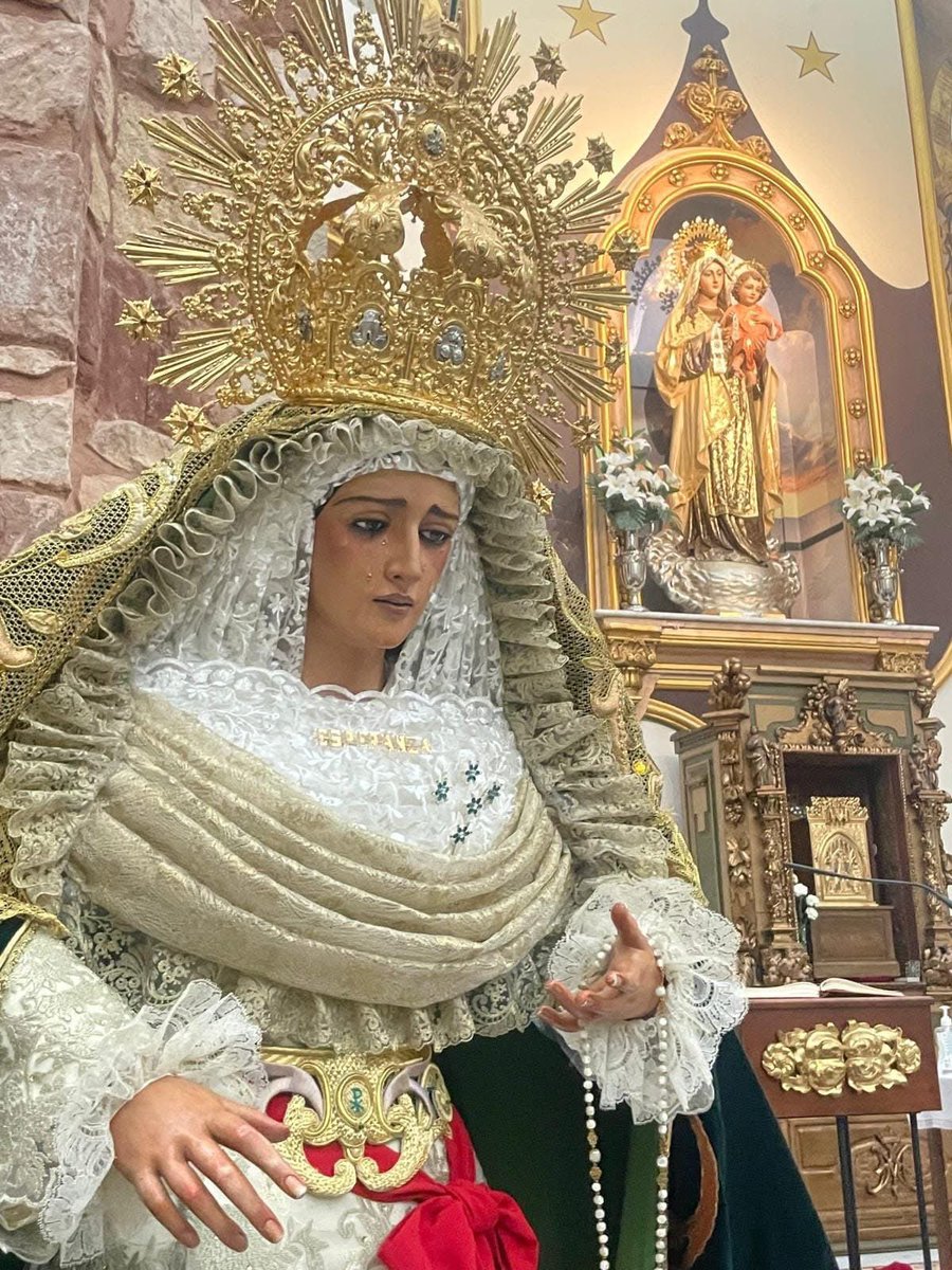 18 de diciembre 
Festividad de María Santísima de la Esperanza 

Llega un año más la onomástica de nuestra titular, a pocos días de celebrar el Nacimiento del Niño Dios. Qué alegría y alborozo ante este hecho que nos lleva a reencontrarnos con Cristo y su Santa Madre
