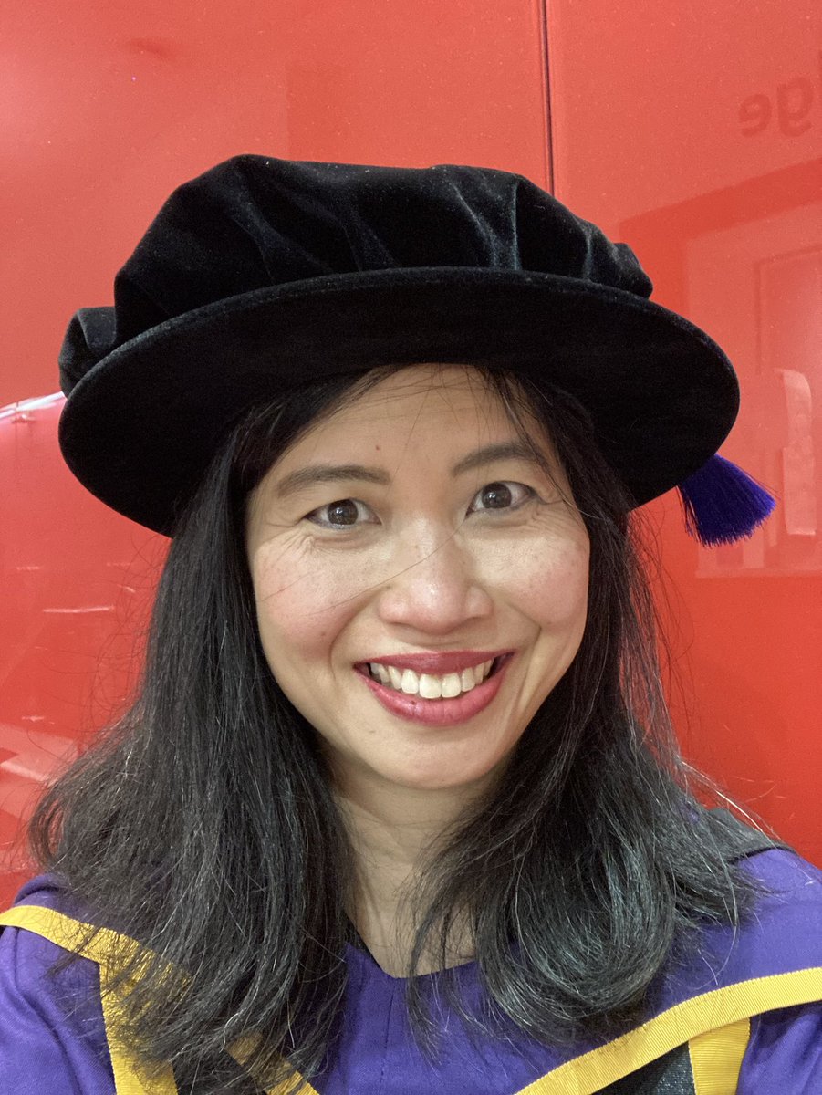winniemli's tweet image. Someone’s graduating from her PhD today! 👩🏻‍🎓#PhDlife #PhDone @MediaLSE