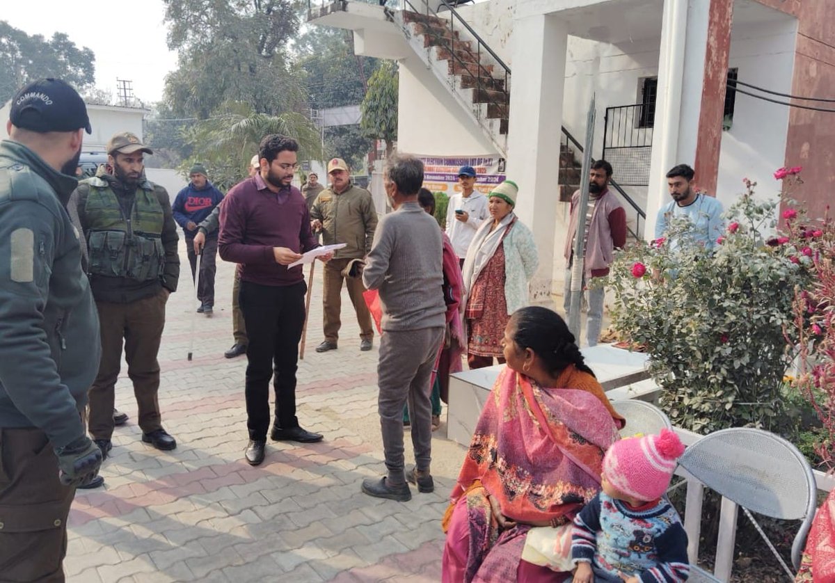 DC <a href="/justcsachin/">SACHIN (سچن)</a>, conducted surprise inspections of Govt HSS Gajansoo and SDH Marh. He reviewed the functioning of both institutions, interacted with students and  noted public grievances at SDH Marh.
<a href="/diprjk/">Information & PR, J&K</a>