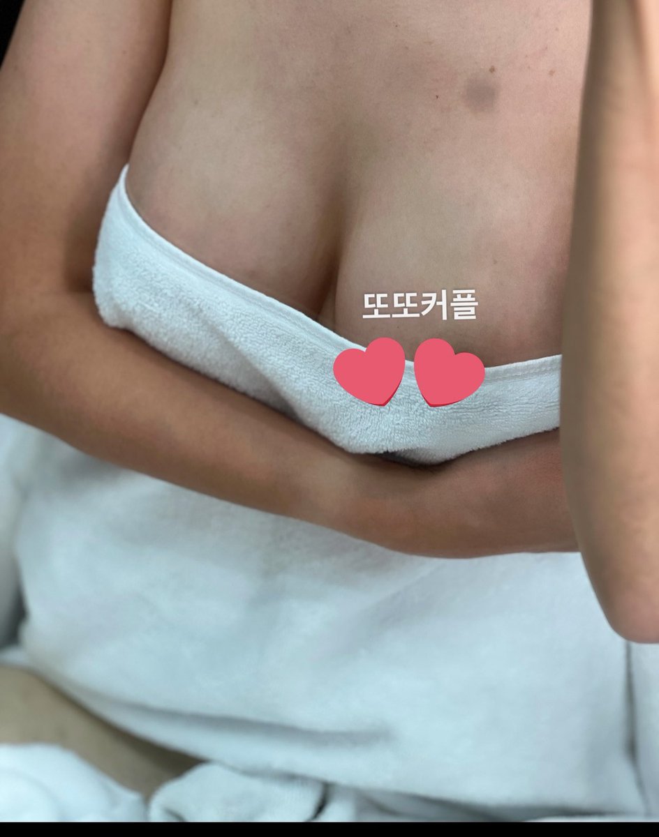 12.24일부터 12.30일까지 제주도에 놀러갈 예정에요. 그 기간동안 제주에 계신 매너좋은 부커분들 있으면 함께하면 넘 좋을거같아요..💕🥰
저희는 8단계까지 가능한 또또커플이에요😘

#부커 #커플만남 #커플여행 #제주도여행 #네토 
#레즈 #상호관전 #섹트 #그리드 #이디자 #관클
