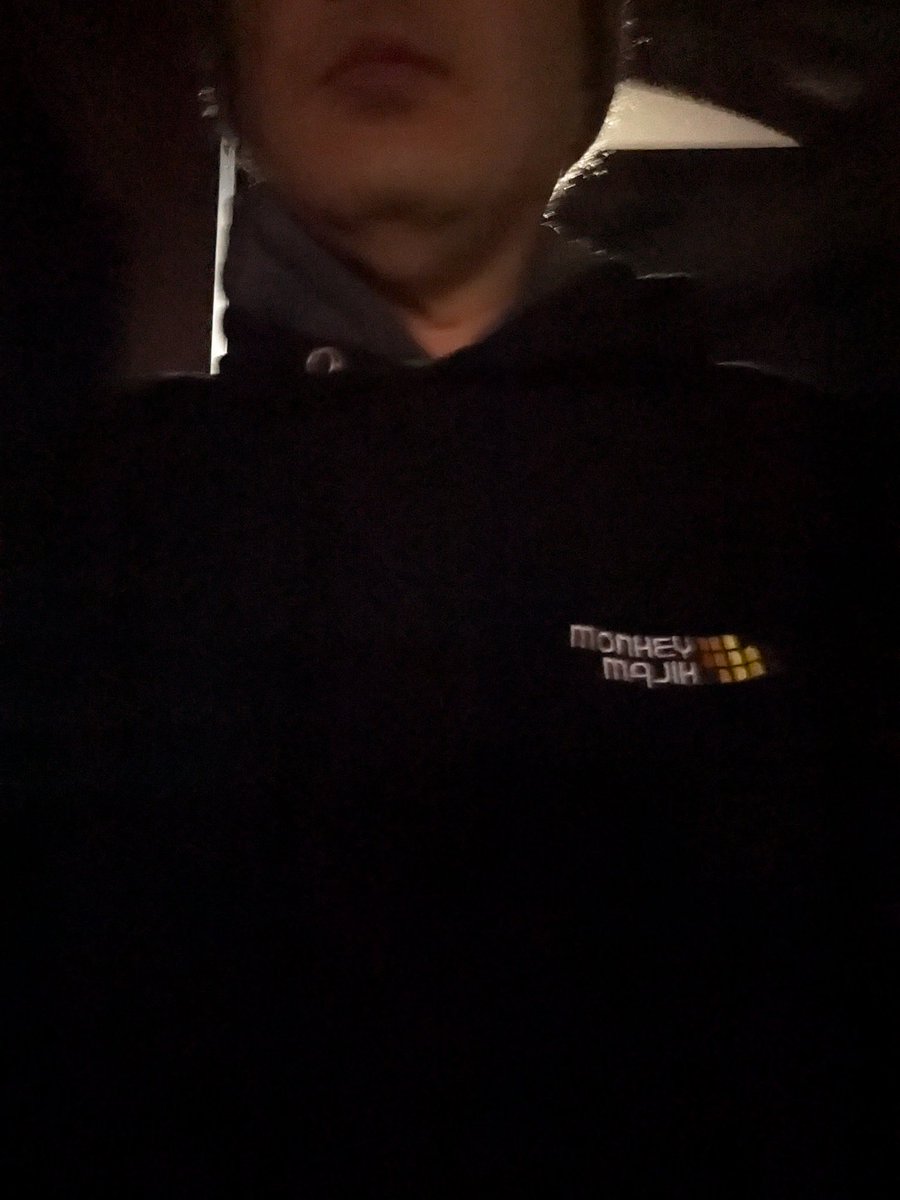 flood777777's tweet image. パーカー着た４０過ぎのオジサン論争があってますが

好きなBANDのパーカーくらい着させてくれ（笑）
#MONKEYMAGIC