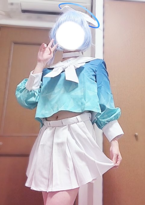 #今年も残りわずかなので今年一番伸びたコス写真を貼る 
エロ絵描き♂のコスの何がいいんですか??? 