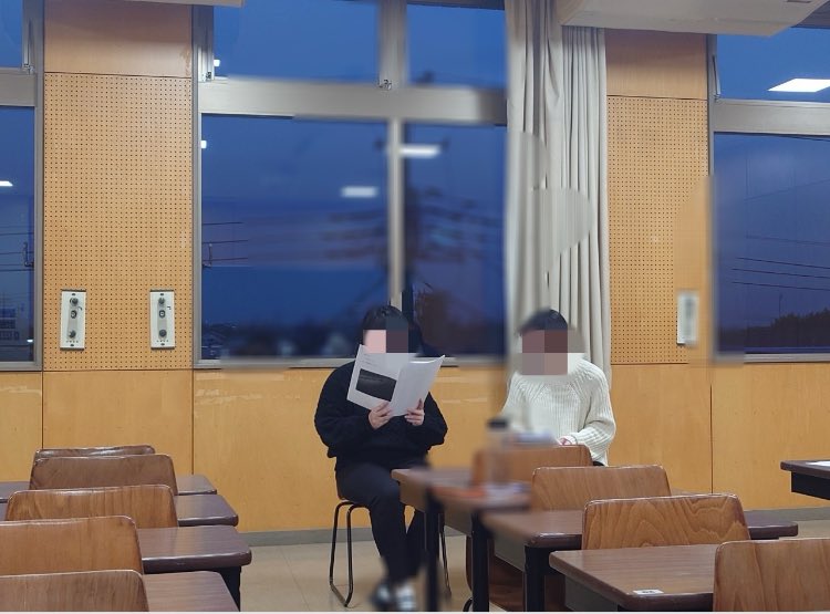 takakei_gekiken's tweet image. こんばんは！演劇研究会です！
12月も半ば、いよいよ本格的に冬ですね❄️
…という訳で、今年も冬公演の季節がやってきました！
練習風景を少しお届けします♪🫣
#tcue 
#卒業公演