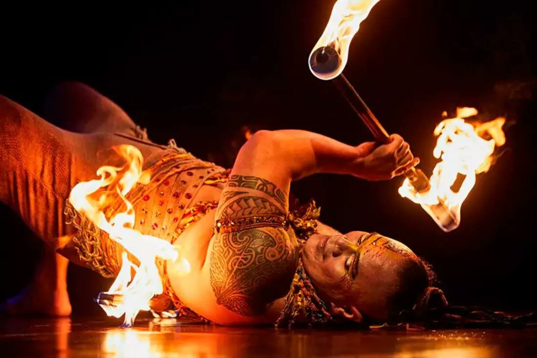 RECOMENDACIÓN 👏👏👏👏👏- «Viajar a tu niñez a través de una fantasía infinita, llena de poesía»: esto significa 'Alegría' para nuestra jefa <a href="/EireneConE/">Eirene Ramos</a>. Si quieres acertar con tu regalo de Navidad, ve a ver al <a href="/Cirque/">Cirque du Soleil</a>.
¡Lee la recomendación completa! 👉 bit.ly/3Dl8QVn