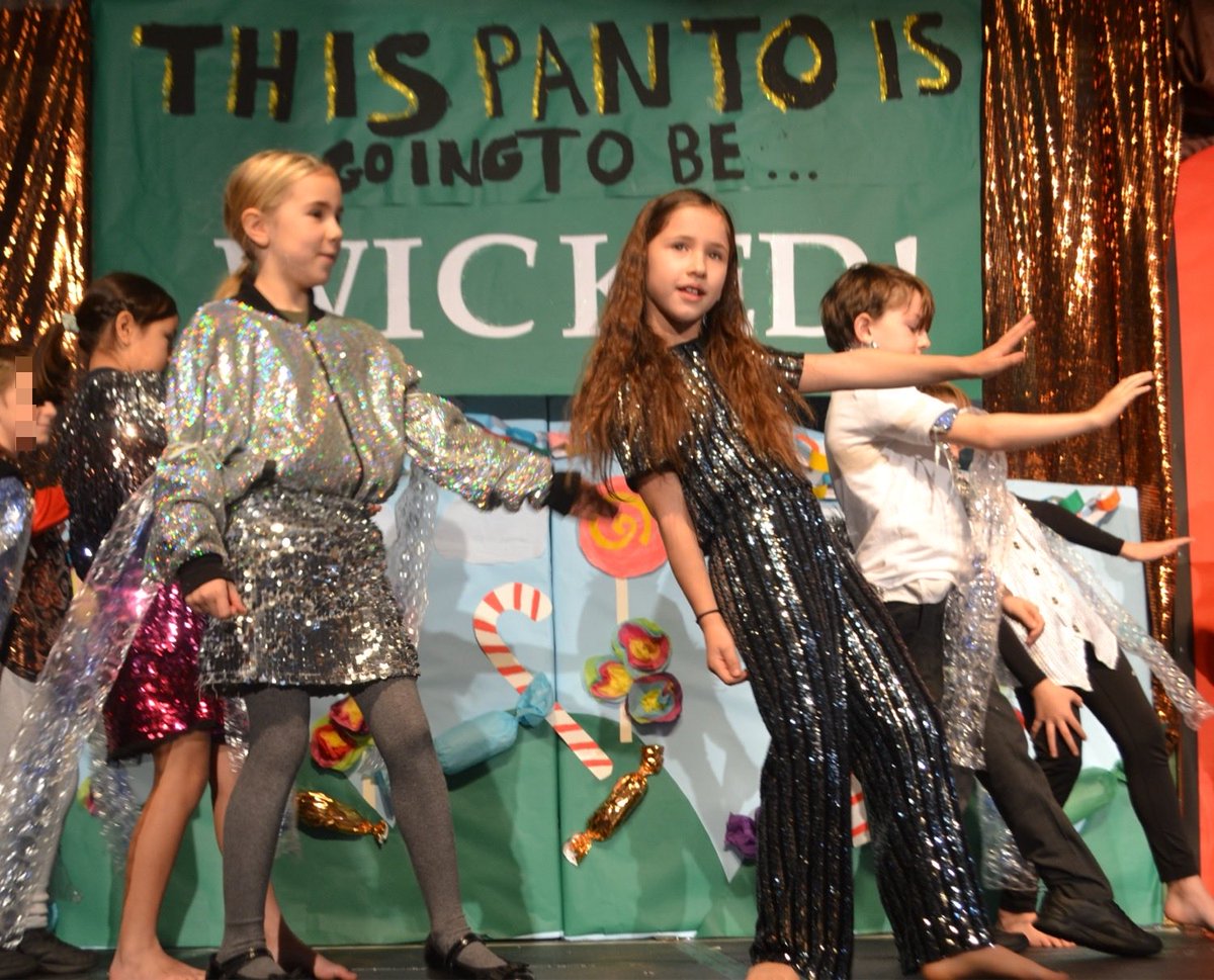 Key Stage 2 performed a fantastic pantomime last night. Best one ever #ohyesitwas