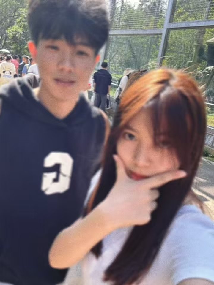 wxyjrg's tweet photo. 出来玩哈哈哈 https://t.co/x6LPuZoQKl