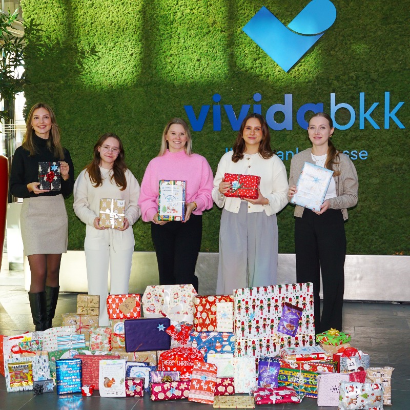 vividabkk's tweet photo. Die vorweihnachtliche Tradition wurde auch in diesem Jahr fortgeführt: Zum 11. Mal fand unsere #Weihnachtsaktion🎅🎄 statt, bei der unsere Auszubildenden Kindern und Jugendlichen aus der Jugendhilfeeinrichtung Mariahof ihre #Weihnachtswünsche🎁 erfüllen.