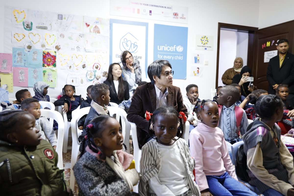 UnicefLibya's tweet photo. This week, 🇯🇵 Ambassador to Libya, Mr. @AmbShimmura visited the UNICEF #Baity Centre in #Benghazi.
He met Sudanese refugee #children & families witnessing the impact of those child-friendly spaces.
since 2022, Japan has supported #children in Libya through:
✔️ Child-friendly spaces
✔️ COVID-19 response
✔️ WASH, health & protection services
✔️Flood response in the East of #Libya
Thank you, Japan for standing #ForEveryChild! 🇯🇵🤝🇱🇾
