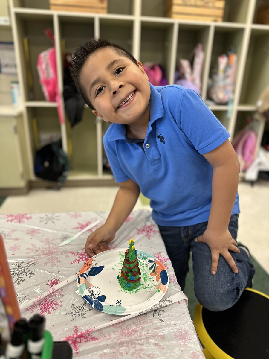 Carla Baptista Tavares (@ctavares_20) on Twitter photo SnOOOOOOOOw much fun & learning happening in @MsAllynsClas!! #greatnessattheLAKE <a href="/lakemyra/">Lake Myra Elementary</a> SnOOOOOOOOw much fun & learning happening in @MsAllynsClas!! #greatnessattheLAKE <a href="/lakemyra/">Lake Myra Elementary</a>