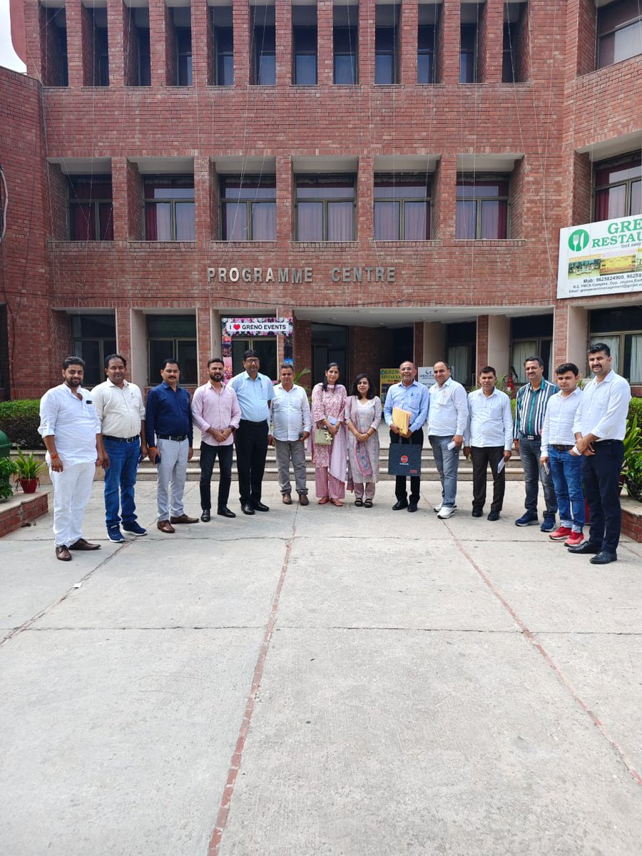 Meeting conducted with Indane Distributors of Noida LSA to discuss MoU Parameters including XtraTej, FTL Chhotu and Composite 

#xtratej
#chhotu
#composite 

@cven_Shivendra
<a href="/ioclupso2/">IOCL_UPSO-2</a>