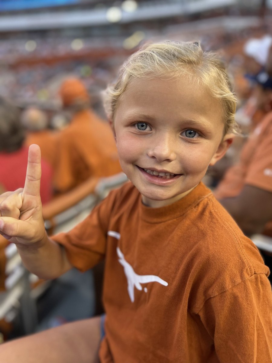 DeltaCityCB's tweet photo. @LoewyLawFirm My favorite moment of the season: my daughter walks into the house before the A&amp;M game saying she was done playing with the neighbor kids because they wouldn’t stop throwing the Horns down. The next morning? She walked out of the house like a boss, ready to let them have it. https://t.co/LTbMD39liS