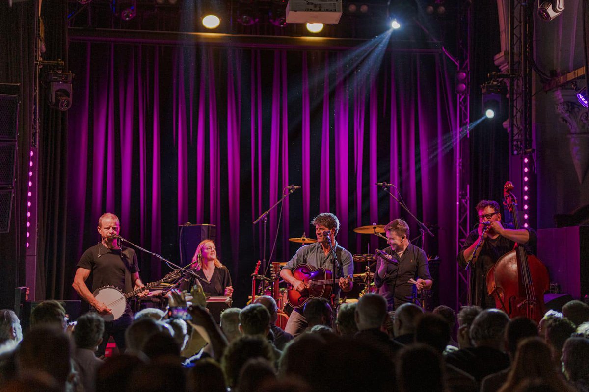 The Sidmouth Folk Festival (@sidmouthfolk) on Twitter photo We're thrilled to have <a href="/SethLakemanNews/">Seth Lakeman</a> returning to The Bulverton in 2025!
Always a joyful and busy night on the hill!
Grab your season tickets early: sidmouthfolkfestival.co.uk/tickets/ We're thrilled to have <a href="/SethLakemanNews/">Seth Lakeman</a> returning to The Bulverton in 2025!
Always a joyful and busy night on the hill!
Grab your season tickets early: sidmouthfolkfestival.co.uk/tickets/