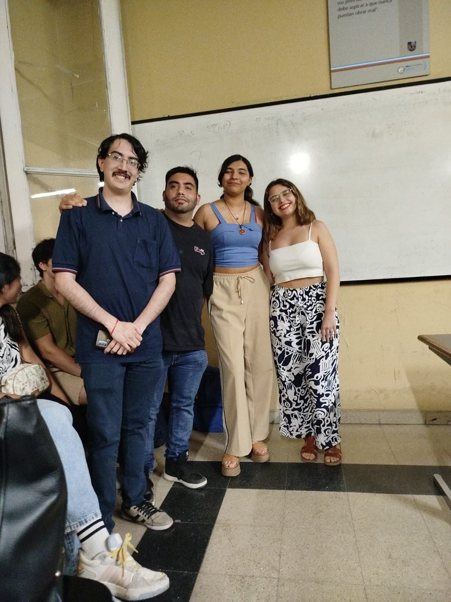 SomosLibresSoc's tweet photo. ¡Somos Libres sociales ya cuentan con nuevos referentes!
De la mano de una nueva referente y los 2 secretarios asumirán los roles de la administración anterior, para seguir con la batalla cultural en la facultad.
Desde ya, muchas gracias a la anterior administración por confiar. https://t.co/NZqLB9toHc