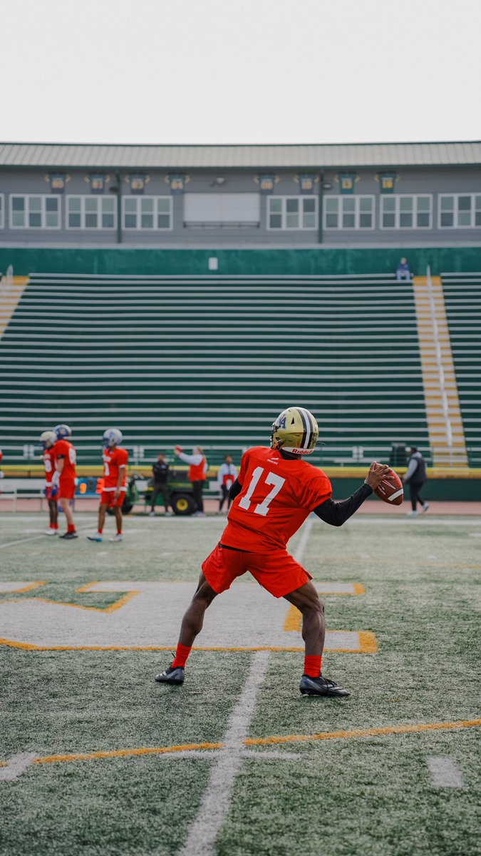 Touchstone Energy Bowl tweet media