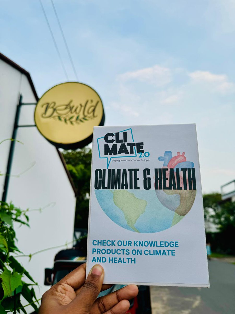 ClimaComms's tweet image. Today, we discussed how the #climatecrisis affects our physical and mental #health- an informal chat with medics, climate researchers, and grassroots organizations.

Stay tuned for some fascinating insight from our #climate2.0 event in #colombo.