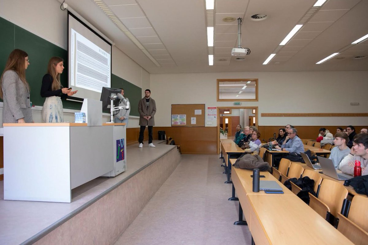 Hi ha participat alumnat de secundària de l'IES de Cabanes, <a href="/iesnules/">IES Gilabert de Centelles</a> i IES Francesc Ribalta de Castelló de la Plana i alumnat del cicle formatiu de fotografia de l' <a href="/EasdCastello/">EASD_castelló</a>. També ha comptat amb la col·laboració de l’alumnat de 4t i 3r curs del Grau en Publicitat i