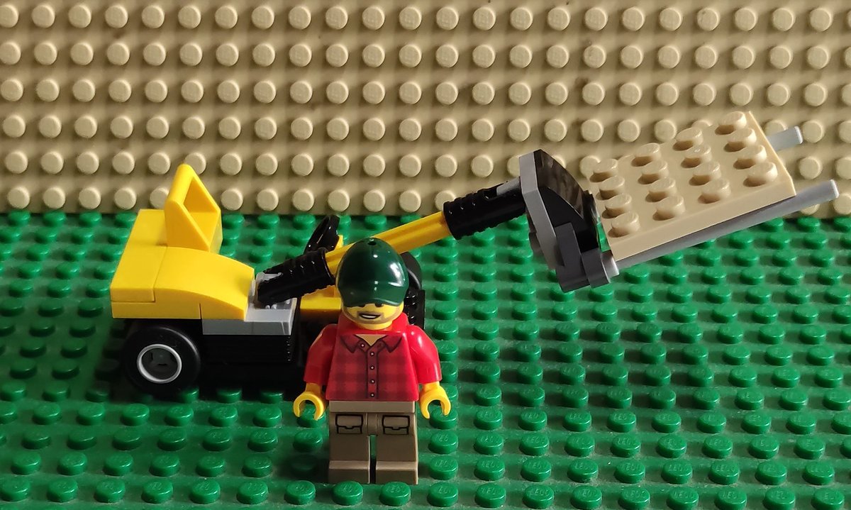 shephard_34's tweet image. Encontré el último número de la revista #LegoCity el 35 que salió este año y no se sabe si va a salir más número para el año que viene  trae una cargadora y una figura 

#Lego #City #RevistaLego @BlueOceanSpain