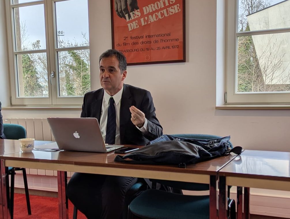 IIDHStrasbourg's tweet photo. ✨ Le 16/12, @IIDHStrasbourg  a accueilli M. le Pr. Luis Jimena Quesada, ancien président du Comité européen des droits sociaux, pour un séminaire sur les synergies entre les systèmes européen et interaméricain des droits de l’homme. 

#DroitsHumains #FondationRenéCassin https://t.co/tPeBAZi81I