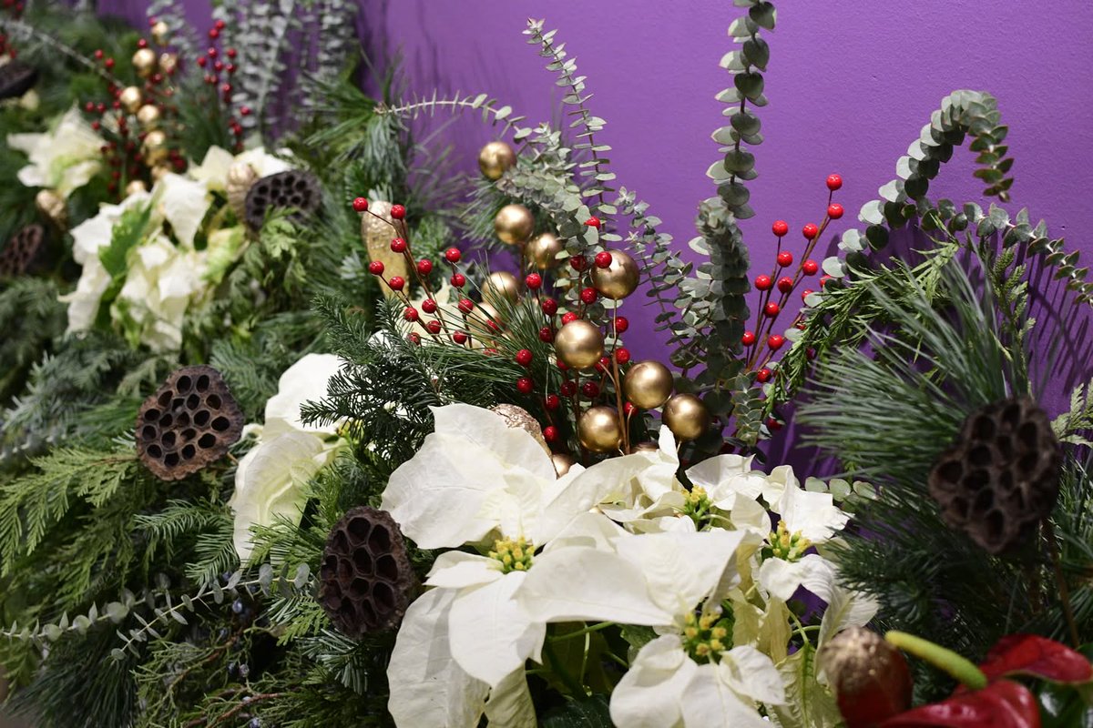 BUILD Chicago (@buildchicago) on Twitter photo Thank you to Katrina Quint and Megan McCalwly from <a href="/lincolnparkzoo/">Lincoln Park Zoo</a>'s Horticulture Department for the gift of holiday cheer with a lovely holiday floral arrangement! Thank you to Katrina Quint and Megan McCalwly from <a href="/lincolnparkzoo/">Lincoln Park Zoo</a>'s Horticulture Department for the gift of holiday cheer with a lovely holiday floral arrangement!