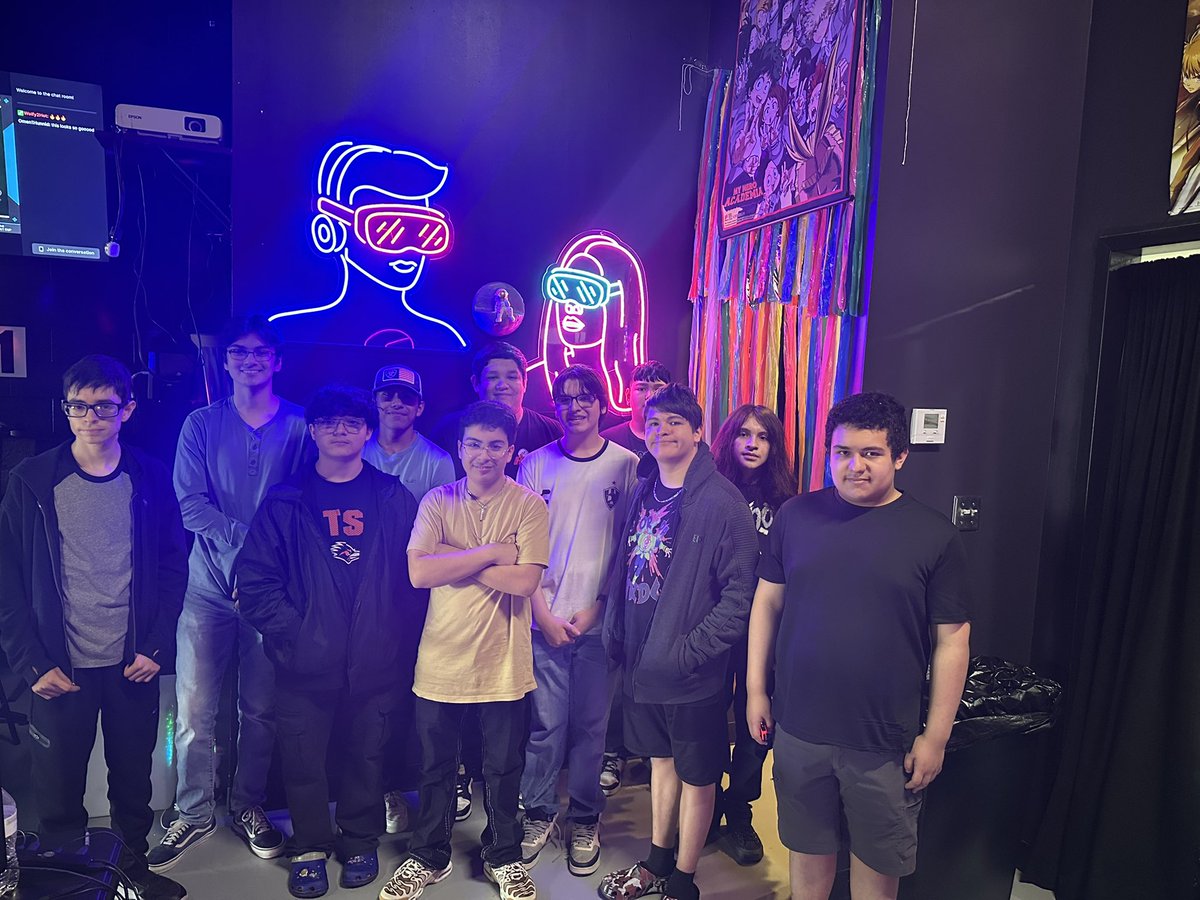 TPCesports's tweet photo. 🚨As we look back here in some picture from this weekend LAN

Thank you to all participants as we rap up the first FALL season 🔥🍁

Find the rest of the photo dump on our Instagram, link in the replies ❤️

⚫️⚪️🔵🎮
#StudentPlayers | #TPCesports https://t.co/JNmZbPXsgf