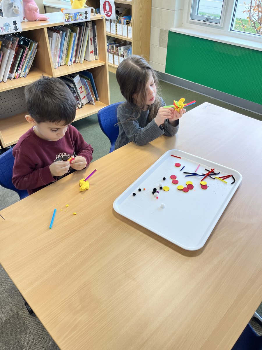 MeyerLib_SD735's tweet image. Pre-K students made their own &quot;new toys&quot; in the library this week during their Mo Willems unit, inspired by the Elephant &amp;amp; Piggie book &quot;I Love My New Toy.&quot;