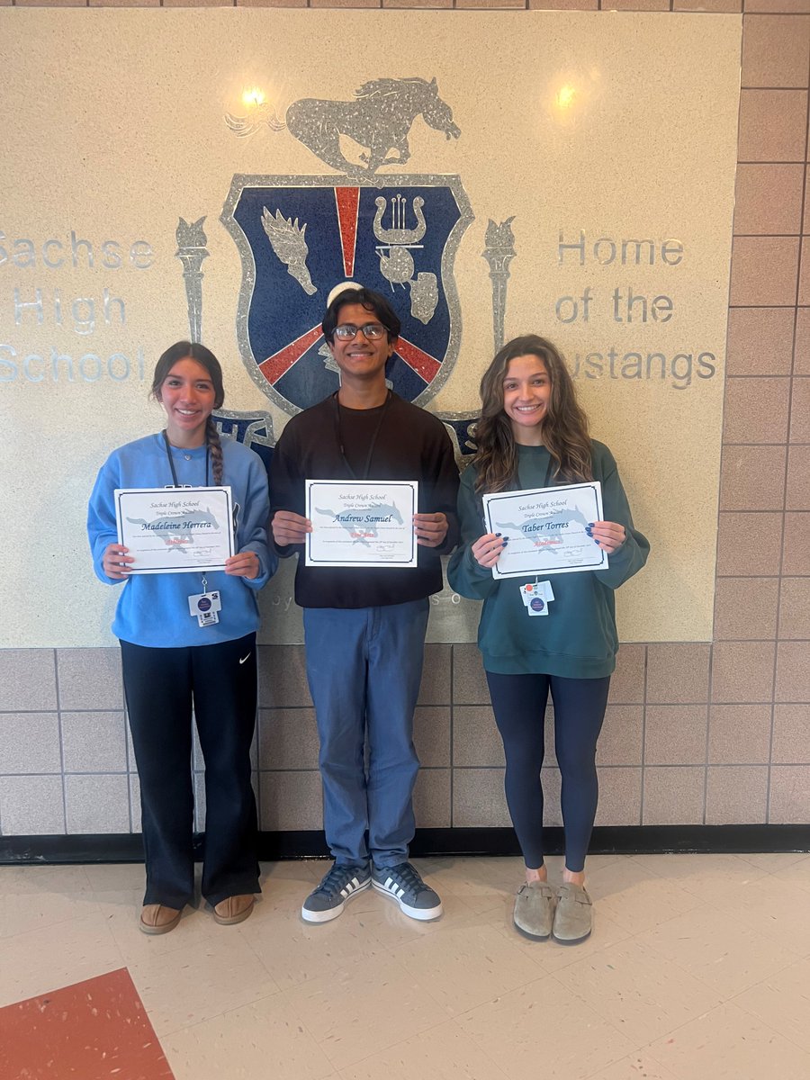 SHS_Mustangs's tweet photo. Congratulations to our Triple Crown Award Seniors for Grading Period 2...
Athletics:  Madeleine Herrera
Fine Arts:  Andrew Samuel
Academics:  Taber Torres

Super proud of these Mustangs! https://t.co/DJPHHu3V5k