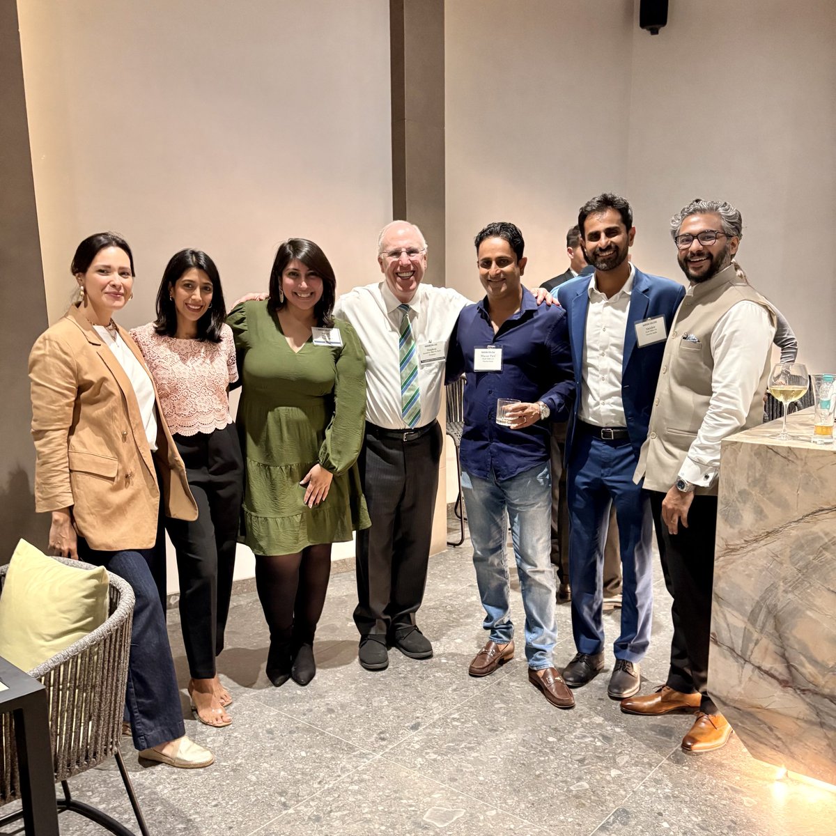 President Stephen Spinelli traveled through India, connecting with alumni, friends, educators, and inspiring entrepreneurs 🌏🇮🇳 Celebrating the strength of our global Babson community and the entrepreneurial spirit that unites us across borders!