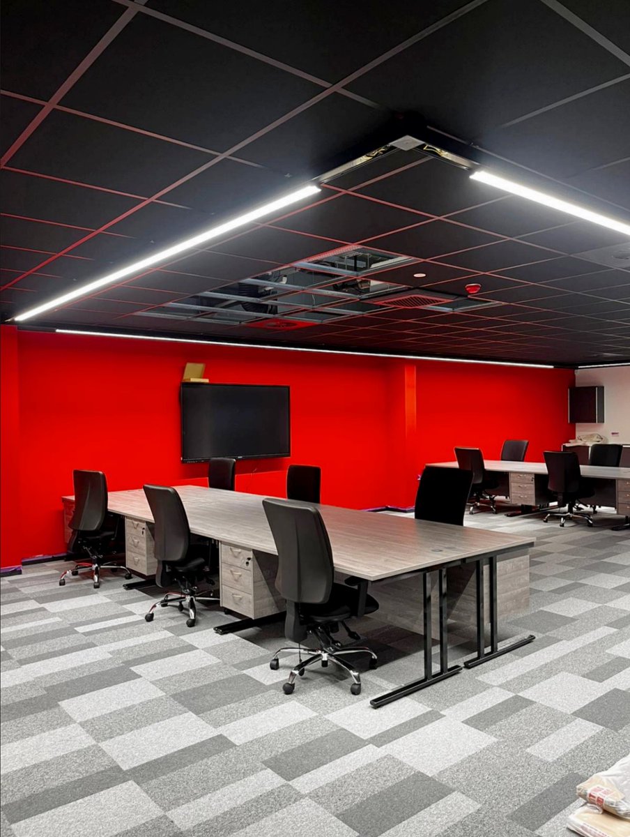 OSILTD's tweet photo. ✨ Another successful installation complete!
We received the order from @elitecompltd in Blackpool late last week, and in no time, our team transformed their office into an amazing, functional workspace. 💼❤️
#OfficeRefurb #EliteCompetitions #QuickTurnaround https://t.co/ax8Fgc7rgB