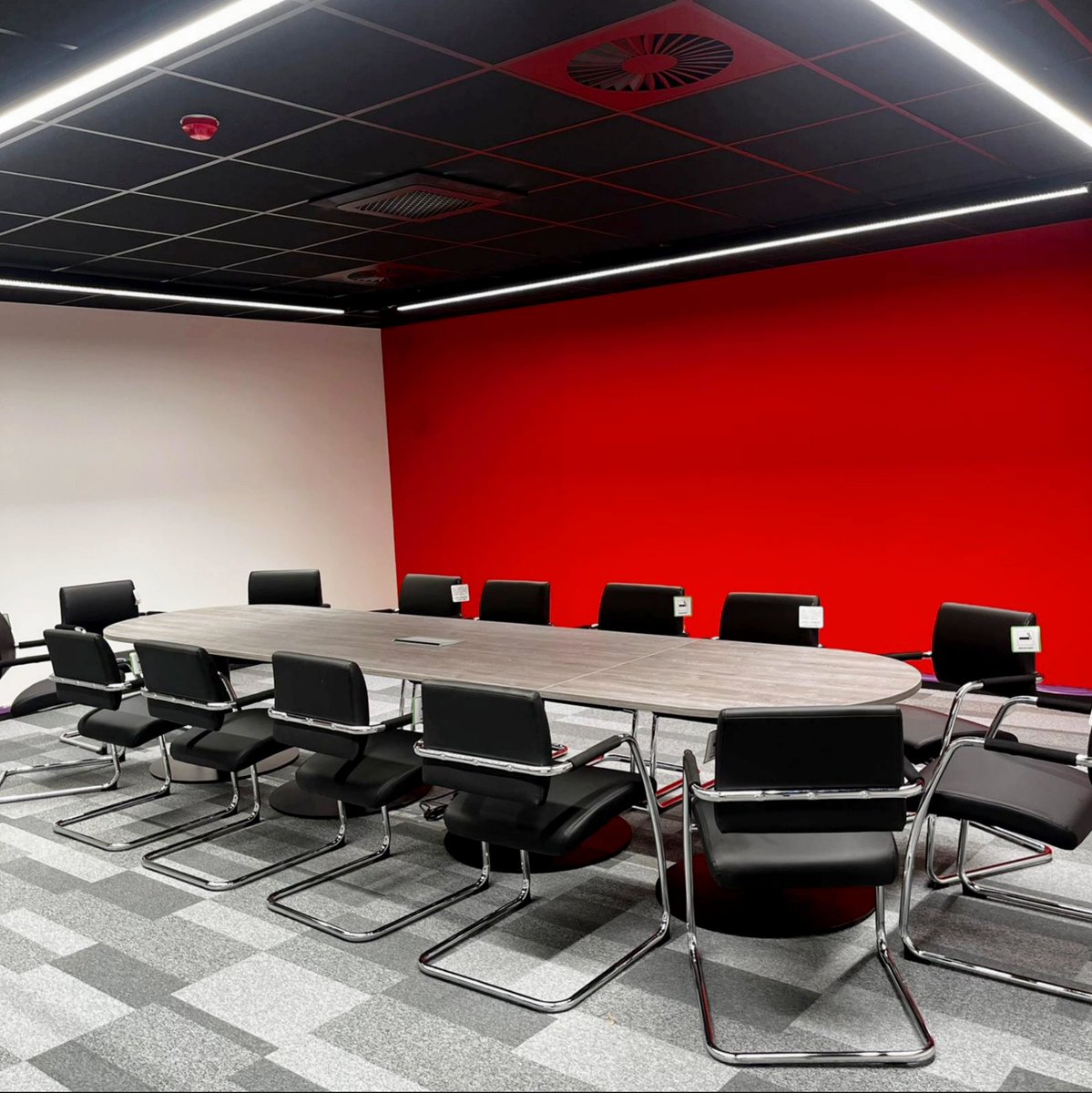OSILTD's tweet photo. ✨ Another successful installation complete!
We received the order from @elitecompltd in Blackpool late last week, and in no time, our team transformed their office into an amazing, functional workspace. 💼❤️
#OfficeRefurb #EliteCompetitions #QuickTurnaround https://t.co/ax8Fgc7rgB