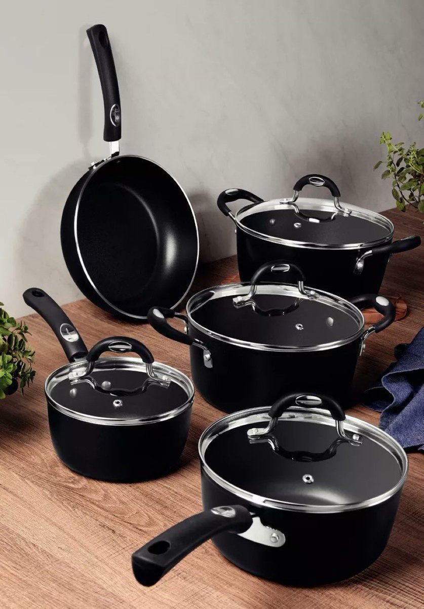 ingridpfaria's tweet image. Fetiches adulto que eu achei na shopee

Thread útil: