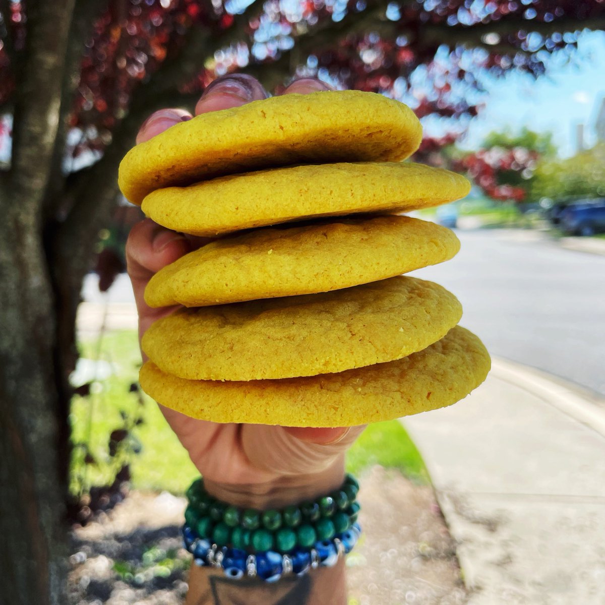 MonAliciaBakes's tweet photo. Fall flavors are marked down by $10 with no code necessary and a couple dozens have your name on ‘em. Which flavor you choosin?

Pictured:
Oatmeal Cream Pie
Cinnamon Roll
Ginger Turmeric
Maple Brown Sugar https://t.co/tVgC9xLgZE