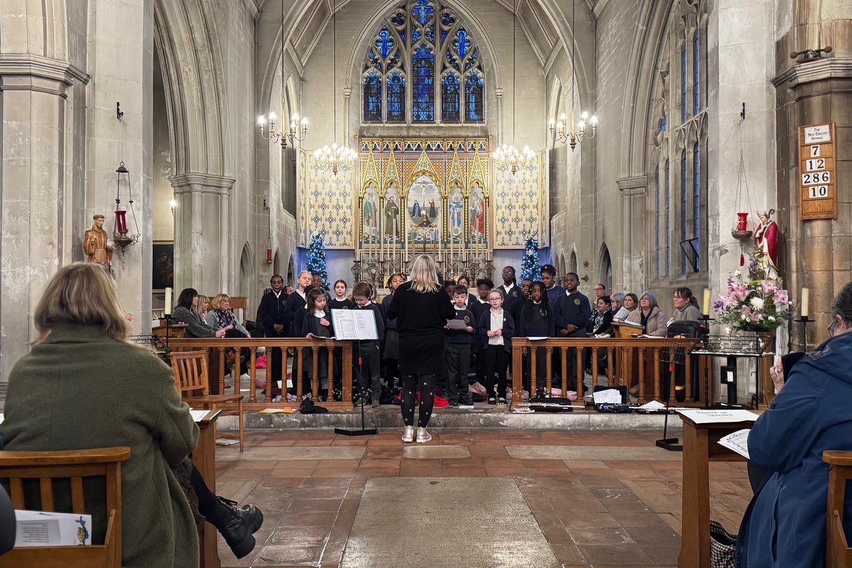 Gallions Mount School tweet media