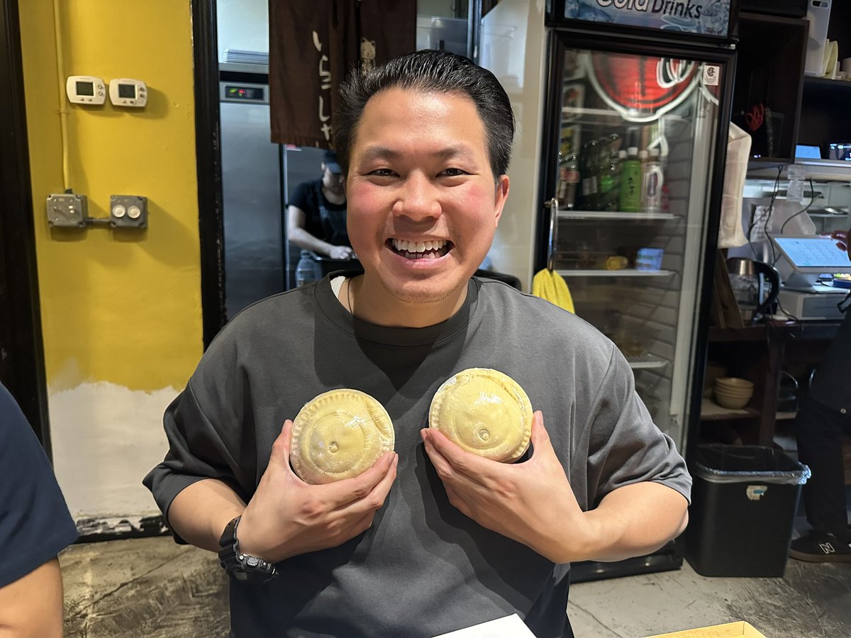 dorothyyyyyyyy's tweet image. happy 12.4, fiancé! 🤍🥰 #4505. #onemoremonth. #mstomrs.