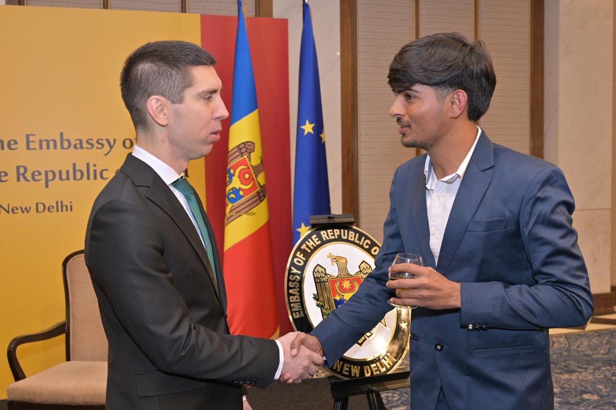 ImRmsh45's tweet photo. Many congratulations to ambassador @ana_taban on the official inauguration of Moldovan Embassy in Delhi. 

Had a brief interaction with Deputy PM &amp; FM of Moldova @MihaiPopsoi &amp; also got the opportunity to meet our EAM @DrSJaishankar on the special occasion.

#Wine_Ambassador https://t.co/DLytCEWJZH