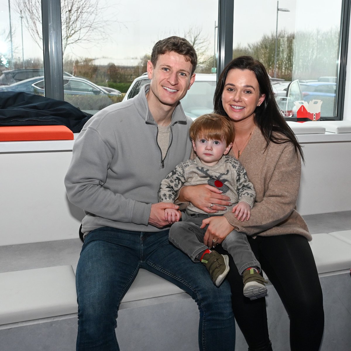 CluneTech's tweet image. Our Kilkenny HQ was brimming with festive cheer as we hosted our #KidsChristmasParty, complete with face painting, crafts, treats, music, and a special visit from Santa 🎅🎁 Huge thanks to everyone who joined – roll on next year! 🥳✨ #CluneTech #OneTeam #HappyChristmas