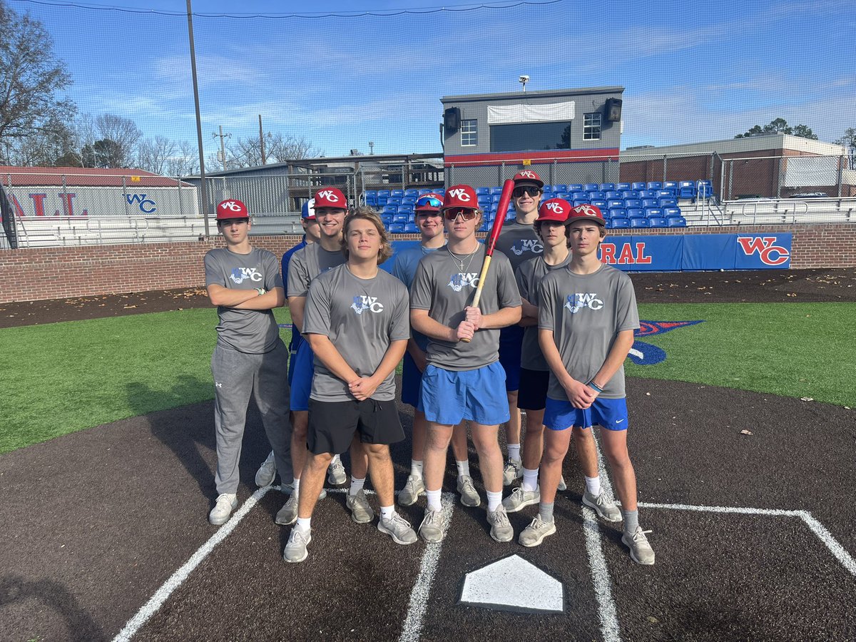 Team Loper wins the fungo golf tie breaker and takes the 2024 Trustmark Challenge!  25’ season is on deck. #hcbagt #breakthrough