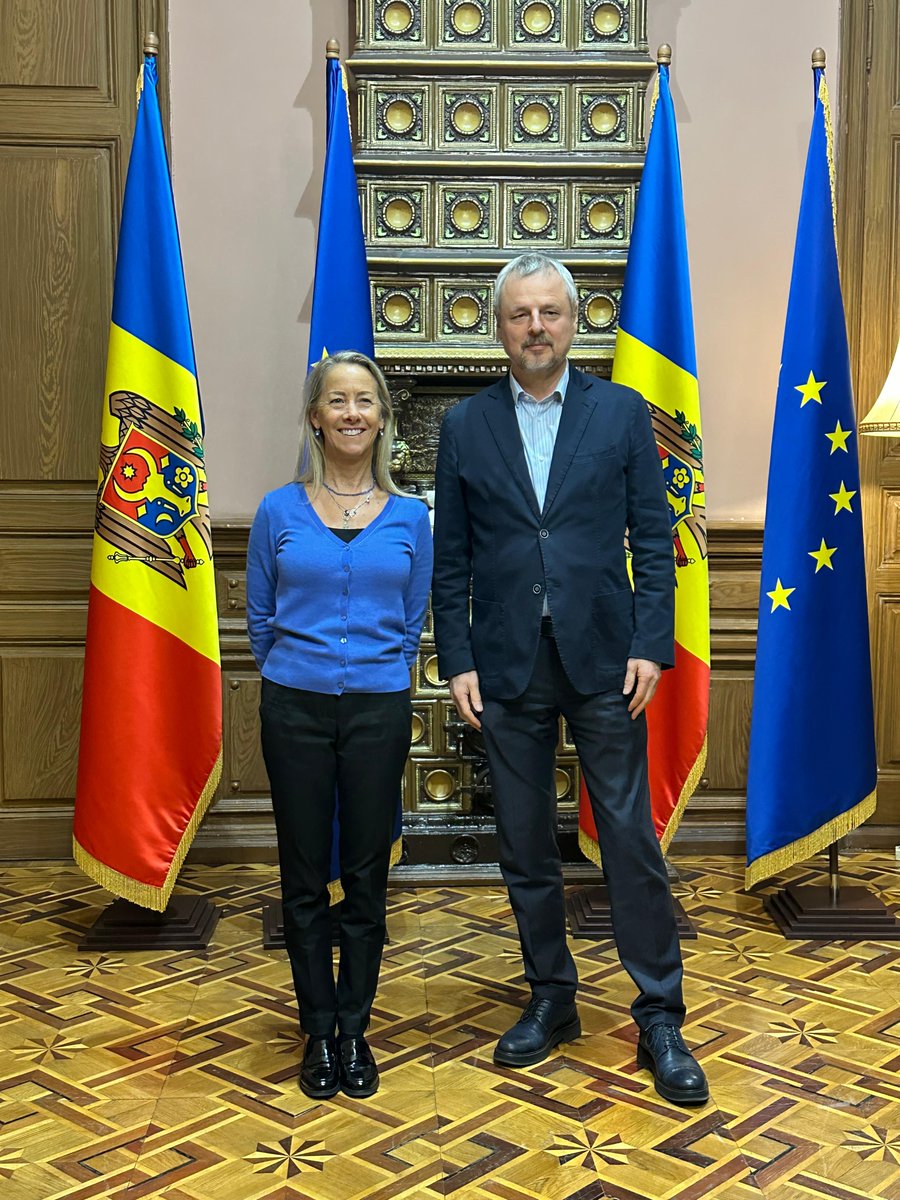 deutschl_anne's tweet photo. Culture plays a vital role in the successful inclusion of refugees into society. A pleasure to discuss  with the Minister of Culture Sergiu Prodan how art, music, and film can foster understanding across different communities. https://t.co/M4qHTc22Tc