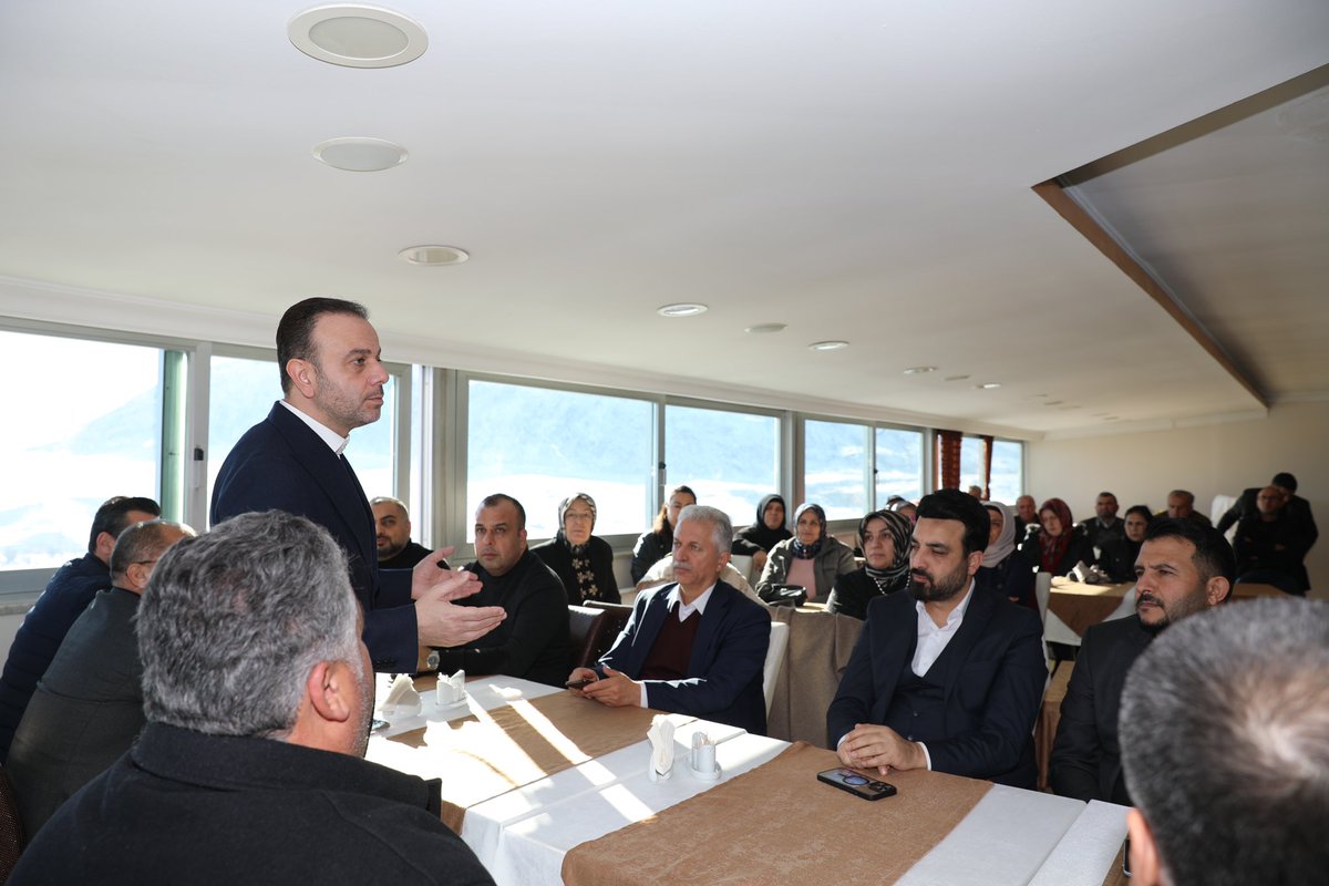ozangulacti's tweet photo. 📍 Tufanbeyli

Tufanbeyli’de teşkilatımızın tüm kademeleriyle bir araya gelerek, birlik ve beraberlik içerisinde toplantımızı gerçekleştirdik. 

Cumhurbaşkanımız Sayın @RTErdogan’ın liderliğinde, hedeflerimize ulaşmak için kararlılıkla çalışmaya devam edeceğiz.

Hedefimiz, daha güçlü bir Tufanbeyli ve daha büyük bir Türkiye! 🇹🇷