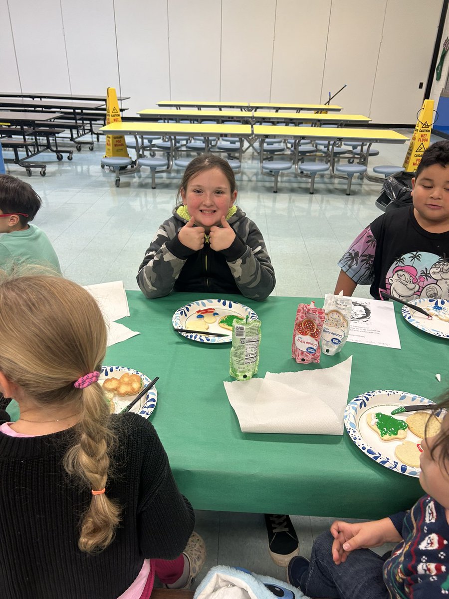 Congratulations to our Tier 3 attendance students that met their goal &amp; got to decorate cookies with Mr. D!  Being present 🎁 is extra sweet this month!!!  We really appreciate our Super Dad volunteers helping out too!  <a href="/CCPS/">Charles County Public Schools</a> <a href="/CCPSTitleI/">CCPS Title I</a> <a href="/CCPS_PPWsRock/">CCPS PPWs</a>