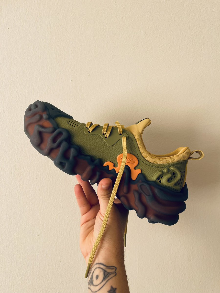 throbak1991's tweet photo. Favorite Salehe bembury x Juniper out the bunch, tahini & sudds πβ¨#crocs #salehebembury #crocsjuniper https://t.co/tCL2bXYd62