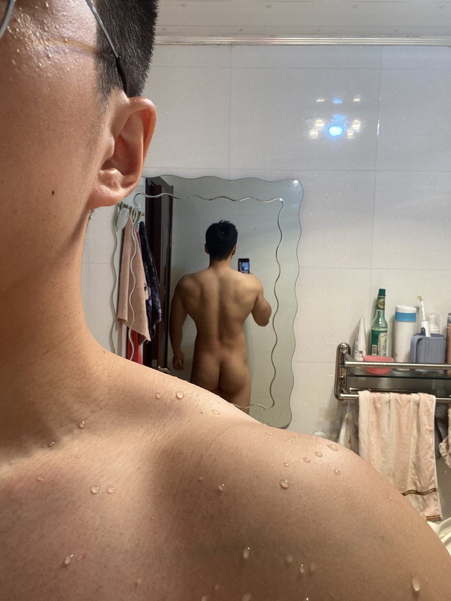 减脂减脂 #哈尔滨 #对镜拍 #腹肌 #胸肌