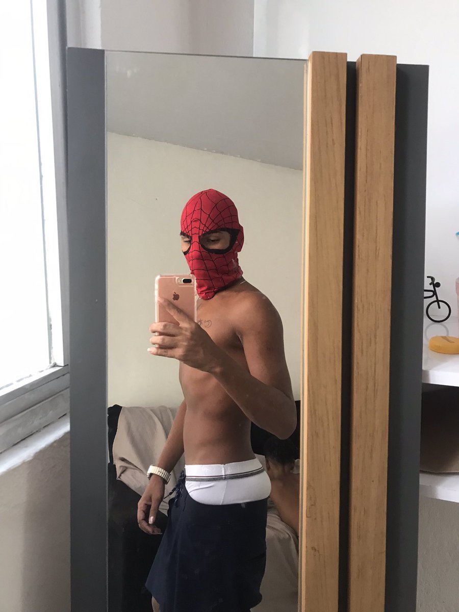 Homem aranha doído pra solta a tear! 💦👿