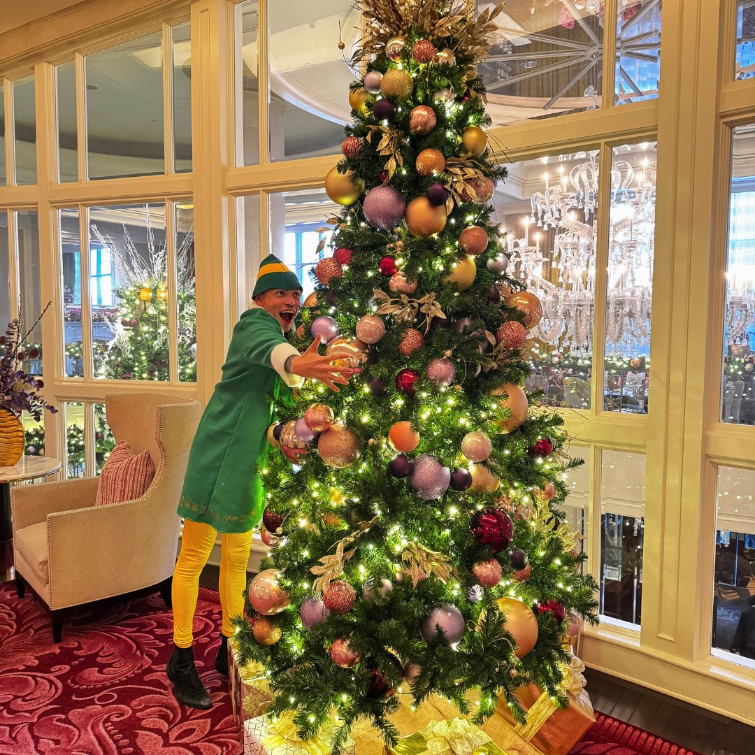 Miguel the Elf is soaking in luxury at The St. Regis Atlanta! 🎄✨ Enjoy their magical Tea Time with Santa (through Christmas Eve) and festive Christmas Day Brunch on Dec 25th from 11 AM - 3:30 PM 🎁 Indulge in a feast, live music, &amp; more!

Reservations: atstregisatlanta.com