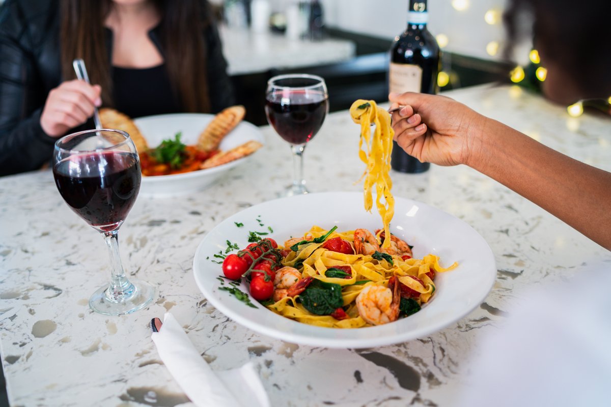 Café Diplomatico tweet media